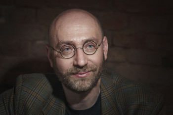 Petr Hampl: Vláda Petra Fialy nás prodává Rusku Petr Hampl: Vláda Petra Fialy nás prodává Rusku