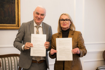 Plzeňský kraj zajistí pokračování letecké záchranné služby Plzeňský kraj zajistí pokračování letecké záchranné služby